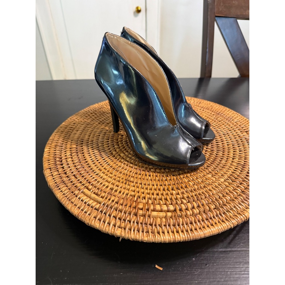 BCBGeneration Black Patent Peep Toe Stiletto Shooties Ankle Boots Size 6B/36